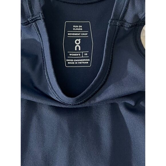 On Cloud Movement Crop Athletic Top Racerback in Blue Women's Size XS - Picture 3 of 4
